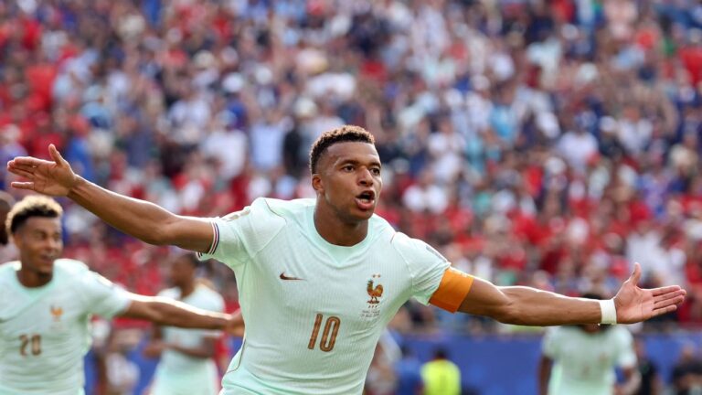 Didier Deschamps confirms Kylian Mbappé ‘available’ for third place playoff with Golden Boot in sights