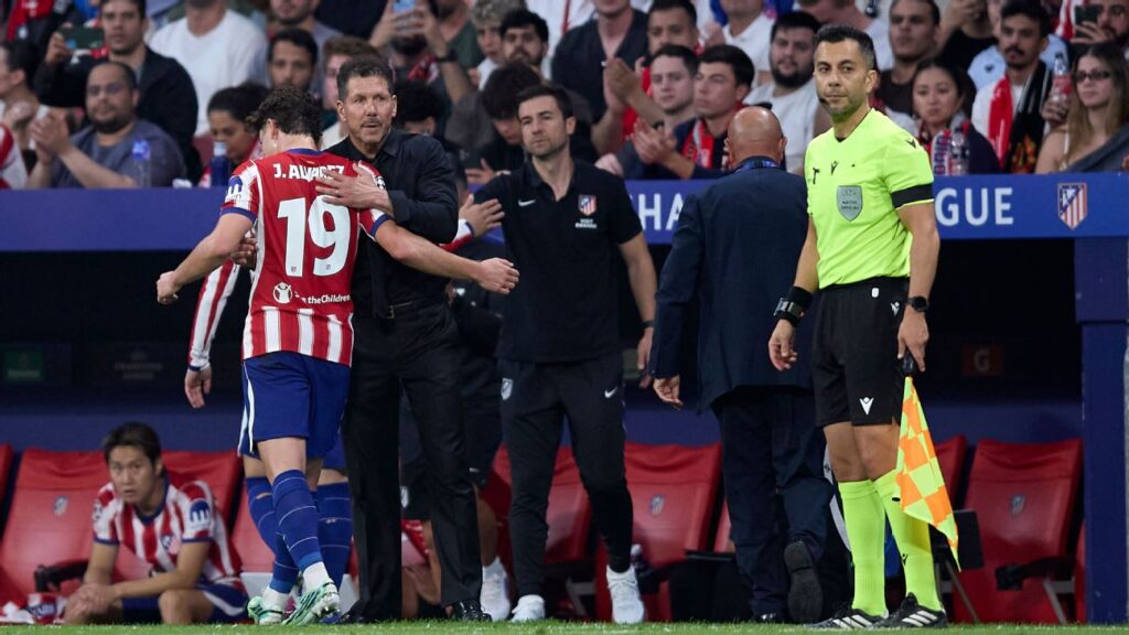 Simeone says Álvarez getting closer what Atleti wants to see