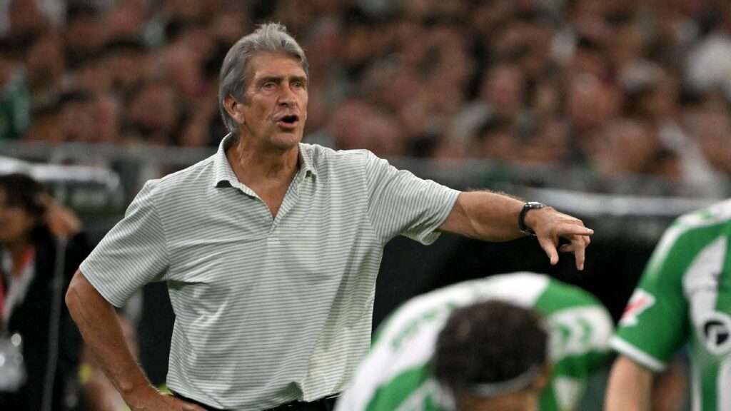Manuel Pellegrini bemoans ‘inexplicable decisions’ as Real Betis lose to Barcelona